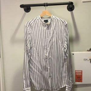 Medium Men's H&M Dress Shirt!